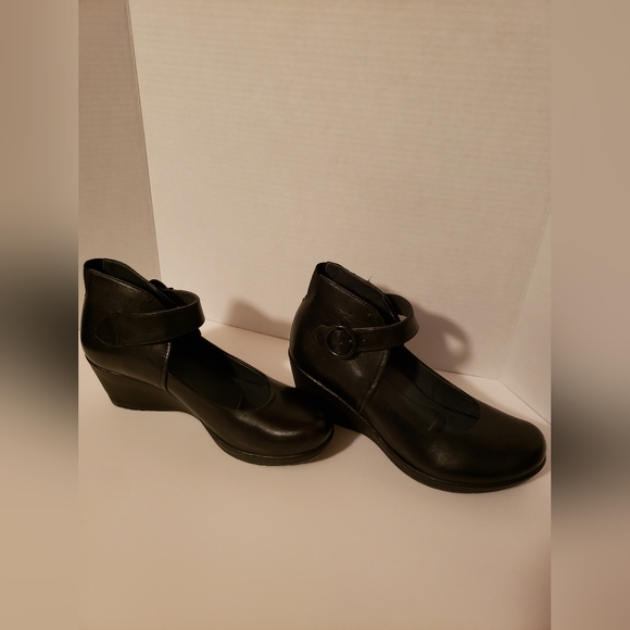 Dansko Mary Jane Clogs - Picture 3 of 14